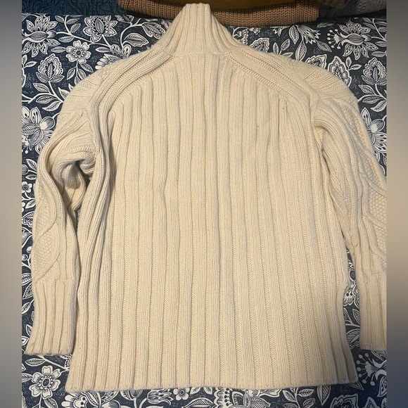 Everlane Wool-Cashmere Cable-knit Sweater - Picture 10 of 10